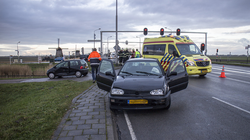 Automobilist naar ziekenhuis na klapper op Noordervaart bij Schermerhorn
