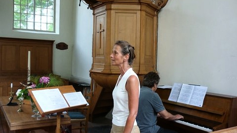 Mini-concert van Dignum en Huibers in het Witte Kerkje te Groet