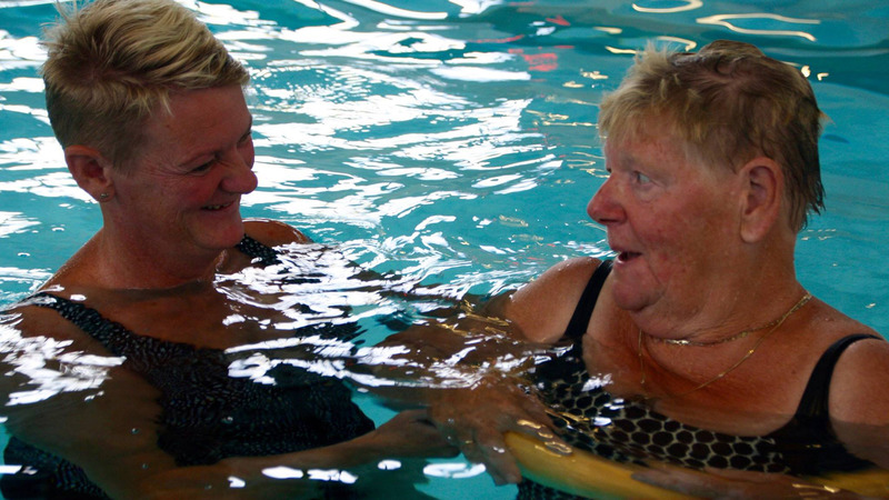 Zwemmen voor mensen met geheugenproblemen in Duikerdel