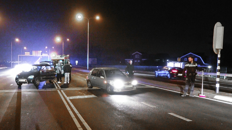 Vreemd nachtelijk ongeval op kruising Zuidtangent/Westerweg