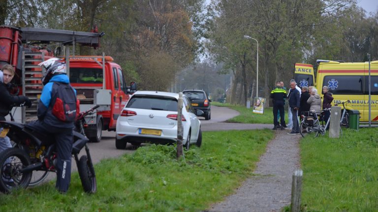 Fietsster gewond na aanrijding op Lepelaar in Langedijk