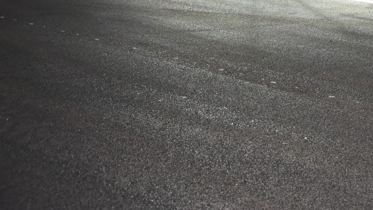Spoedreparatie asfalt N242; vrijdag hinder richting A9