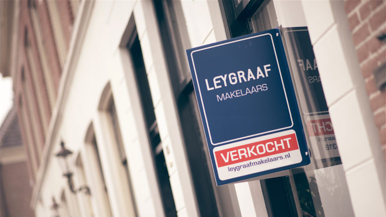 Huizenprijzen flink omhoog, ondanks iets meer beweging op Langedijker woningmarkt