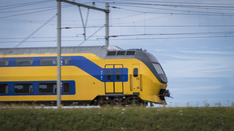 Kapotte bovenleiding belemmerde treinverkeer Alkmaar – Hoorn
