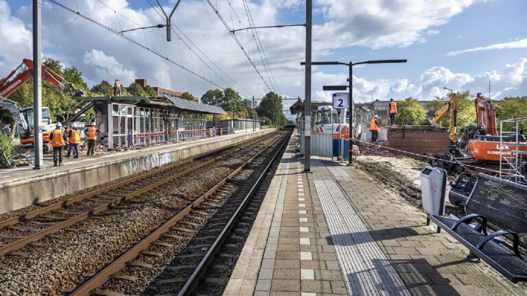 Treinloos weekend voor storten van trapopgang en liftputten station Alkmaar Noord