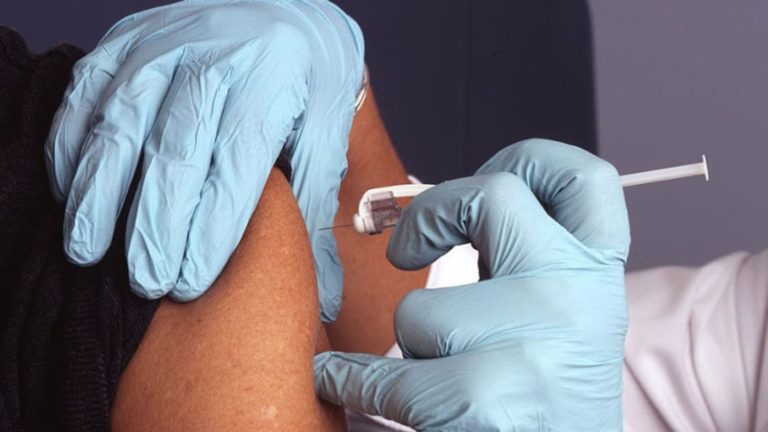 Noordwest Ziekenhuisgroep start met vaccineren van personeel in acute zorg