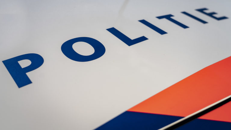 Politie Alkmaar maakt einde aan illegaal pokertoernooi in vakantiehuisje