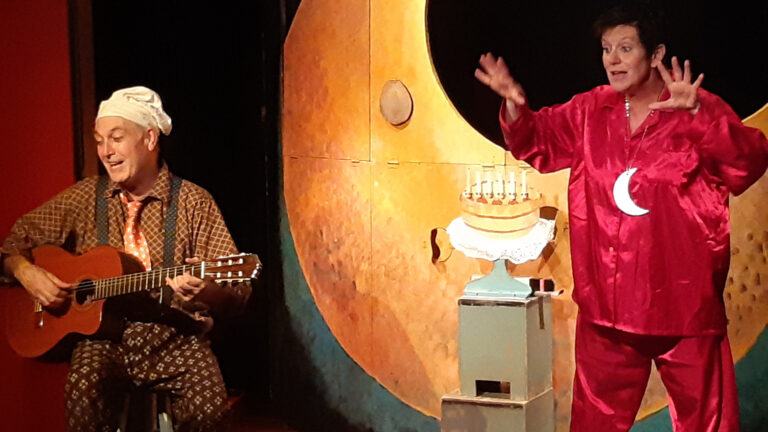 Het Zoldertheater speelt in de kerstvakantie ‘Sjaan en de maan’ 🗓
