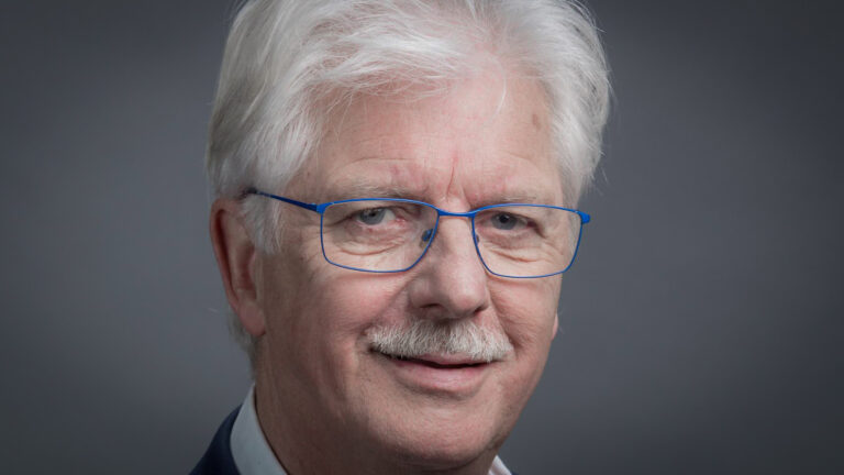 Raadslid Jan van der Starre breekt met Senioren Dijk en Waard: “Een slinkse zetelrover”
