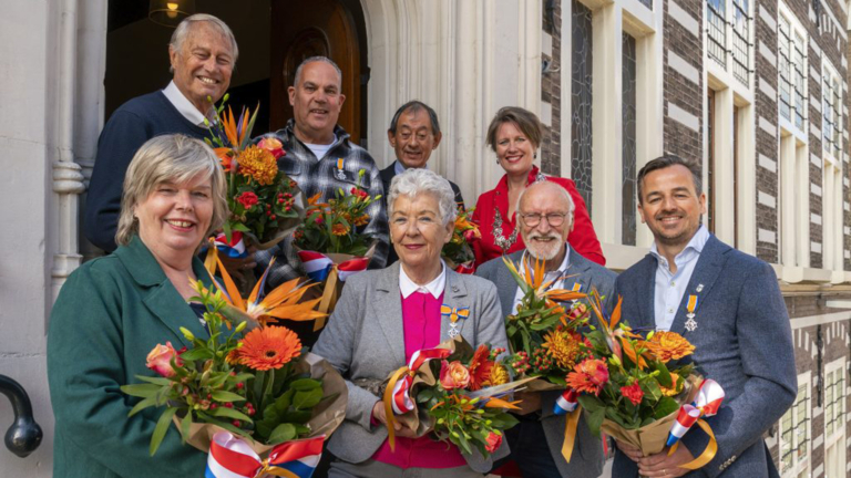 Lintjesregen 2022: tien koninklijke onderscheidingen in gemeente Alkmaar
