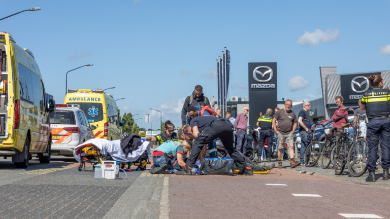 Scooterrijder zwaargewond bij ongeval op Nijverheidsstraat in Heerhugowaard