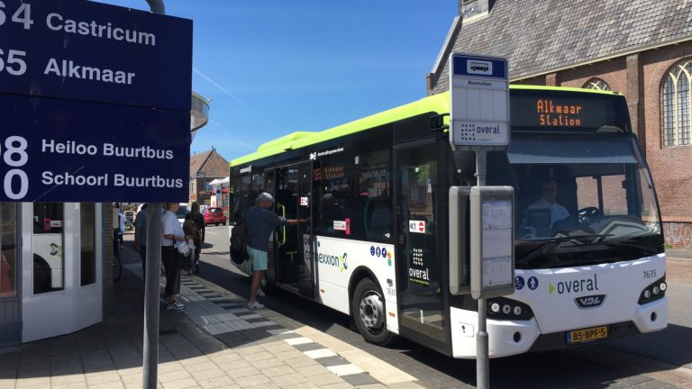 Busvervoer Noord-Holland in nood: fors snijden in dienstregeling lijkt onontkoombaar