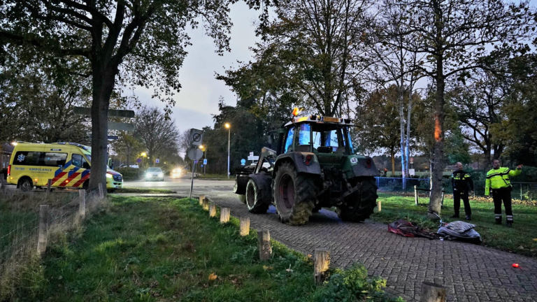 Fietser (68) aangereden door tractor in Schoorl is overleden