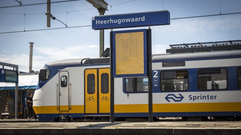 Geen treinen tussen Heerhugowaard en Schagen door systeemstoring