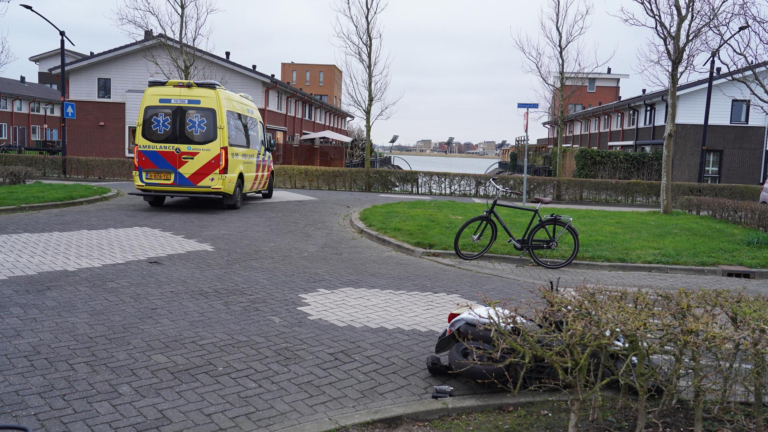 Scooterrijder zwaargewond door ongeluk in Heerhugowaard