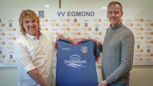 VV Egmond met Hotel Zuiderduin op het shirt: “iedereen laten genieten van de voetbalsport”
