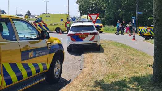 Fietsers gewond bij botsing op kruising van Huygendijk en fietspad N242