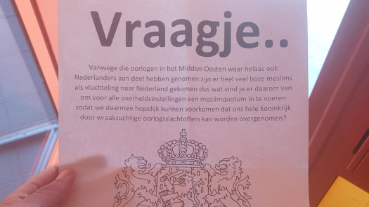 Onderzoek naar verspreiding racistische pamfletten in Alkmaar: “Mensen zijn niet echt bezorgd”