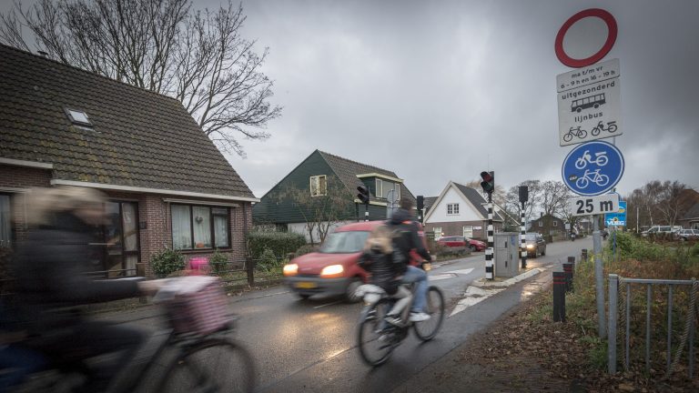 Onderzoek rond spitspaal in Herenweg Alkmaar nog niet klaar: maanden vertraging