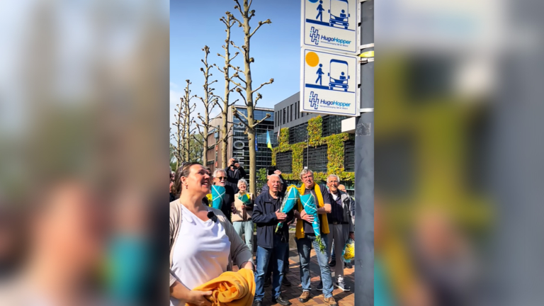 Vijfde buslijn van HugoHopper feestelijk geopend: “Eindelijk!”
