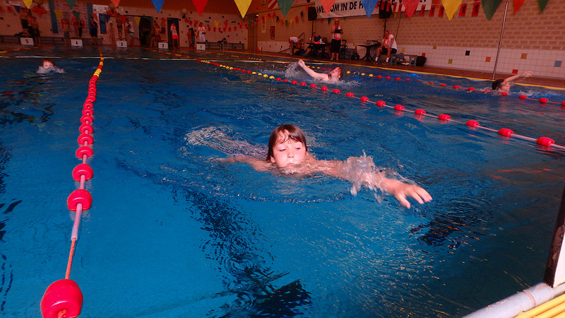 Alkmaar Sport organiseert voor de 3e keer de KoningsZWEMspelen in zwembad De Hoornse Vaart.